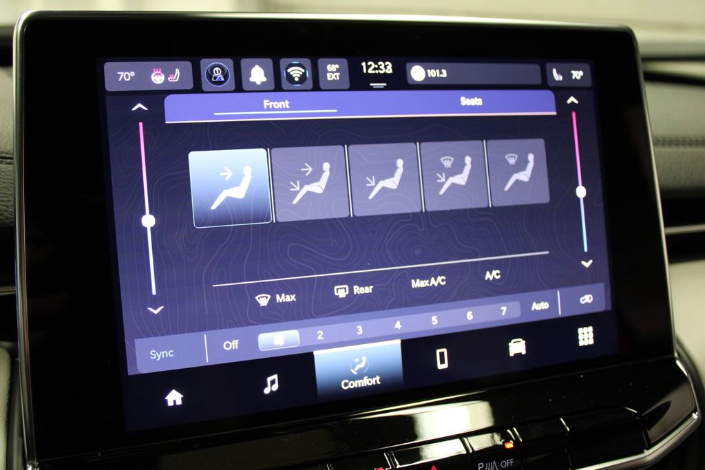 New 2026 Jeep Compass Limited image 15