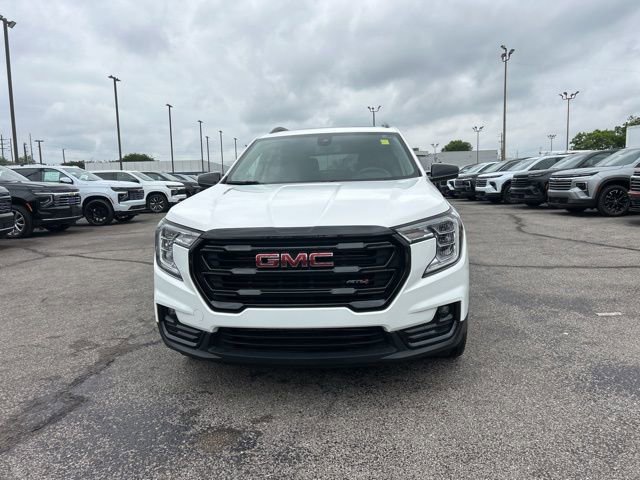 Used 2023 GMC Terrain AT4 AWD/4WD image 8