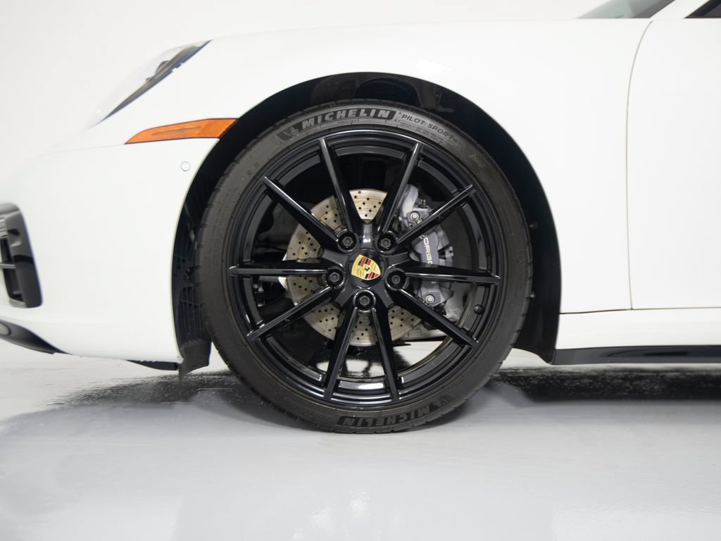 Certified 2022 Porsche 911 Carrera 4 AWD/4WD image 46