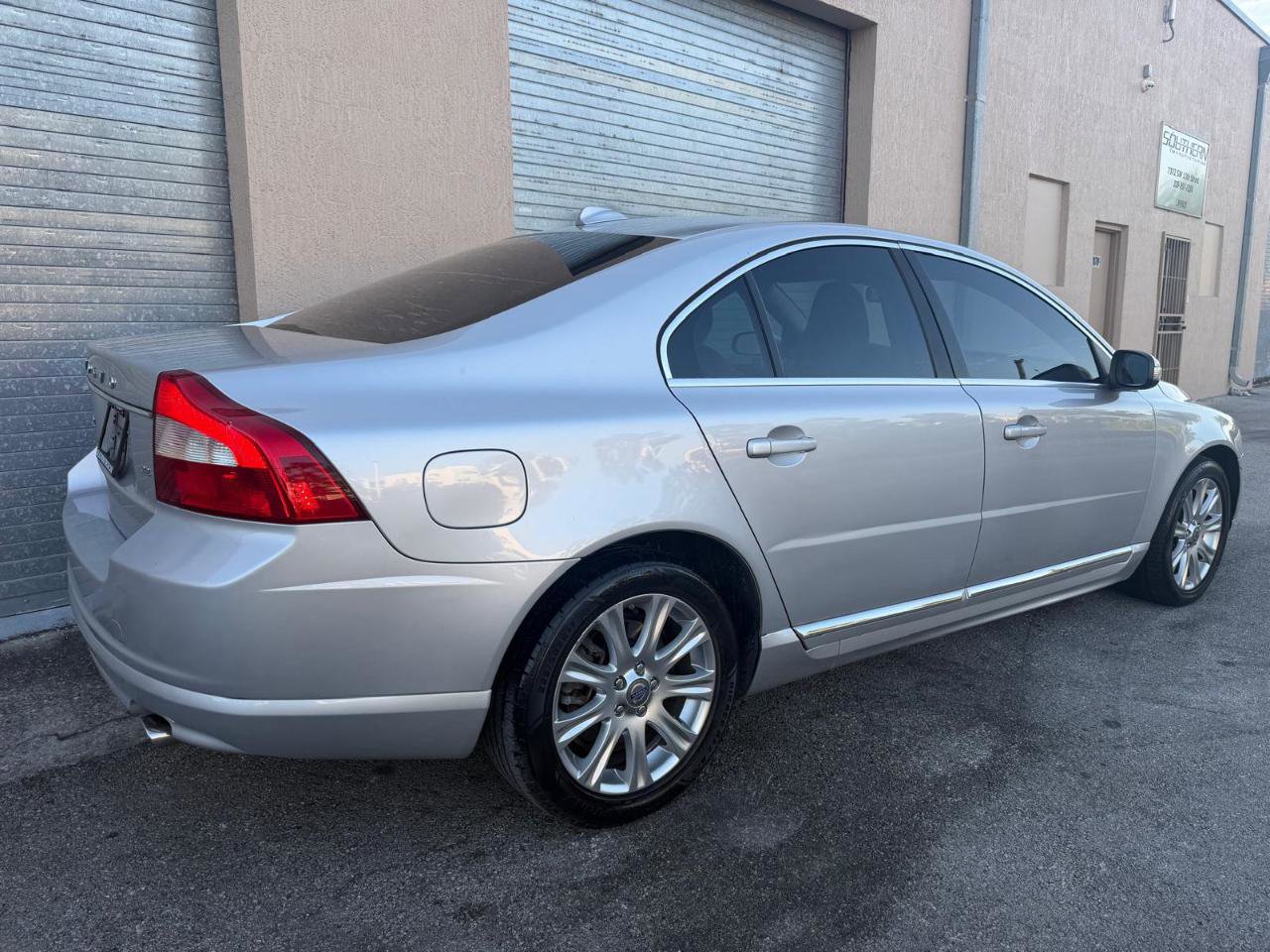 Used 2010 Volvo S80 3.2 FWD image 16