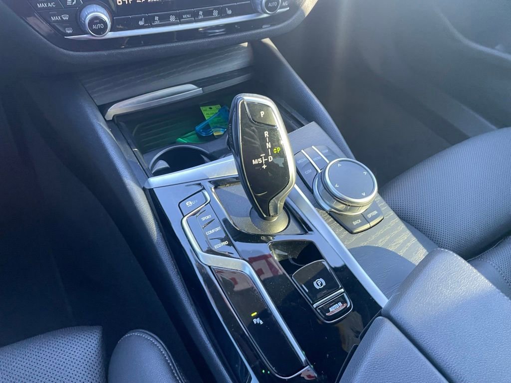 Used 2022 BMW 530i w/ Convenience Package image 19
