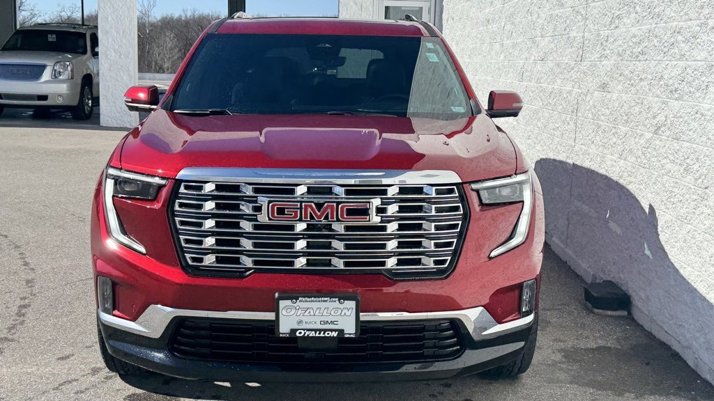 Used 2025 GMC Acadia Denali w/ Super Cruise Package image 5