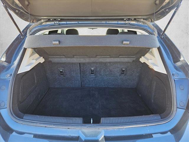 Used 2018 Chevrolet Cruze LT w/ Convenience Package image 6