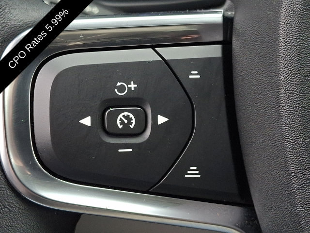 Certified 2024 Volvo XC40 B5 Ultimate w/ Climate Package AWD/4WD image 25