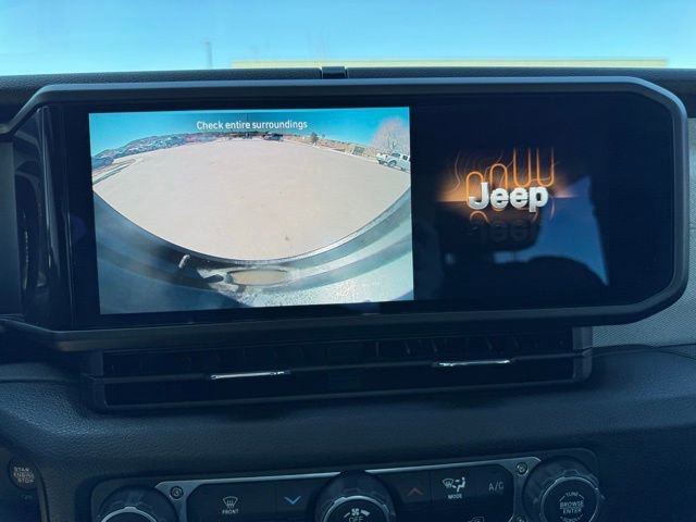 Certified 2025 Jeep Wrangler Sport image 29