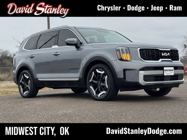 Used 2024 Kia Telluride EX