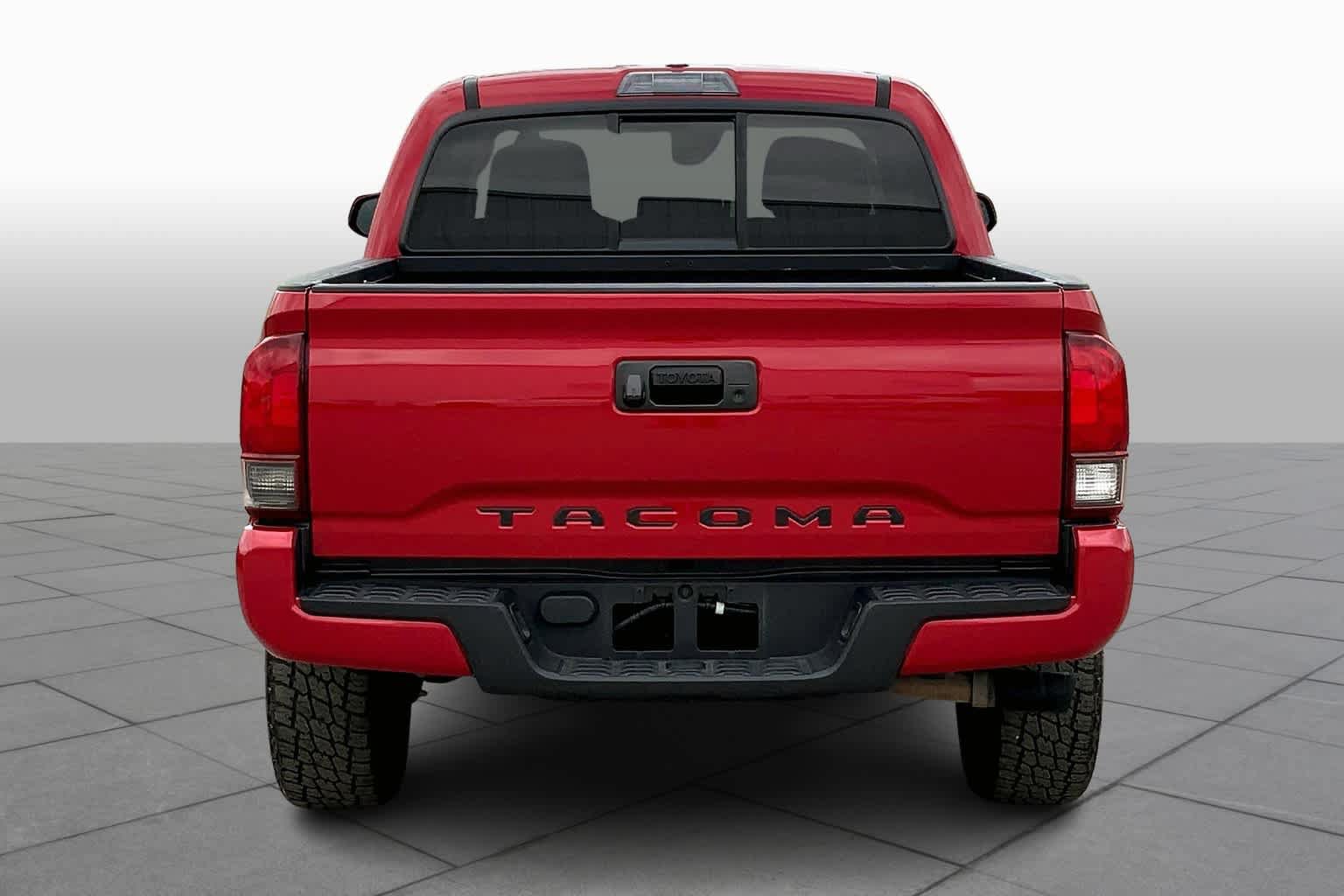 Used 2020 Toyota Tacoma SR w/ SR Convenience Package RWD image 5