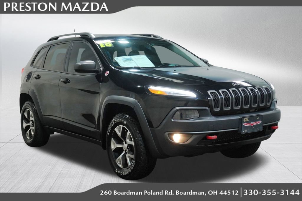 Used 2018 Jeep Cherokee Trailhawk w/ Comfort & Convenience Group AWD/4WD image 1