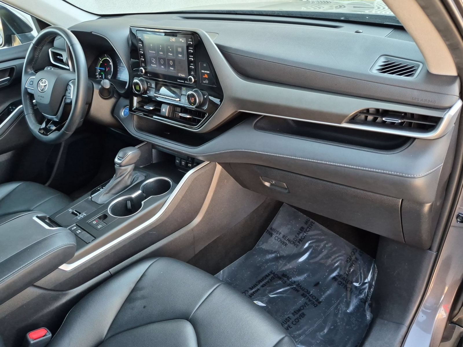 Used 2021 Toyota Highlander XLE FWD image 28
