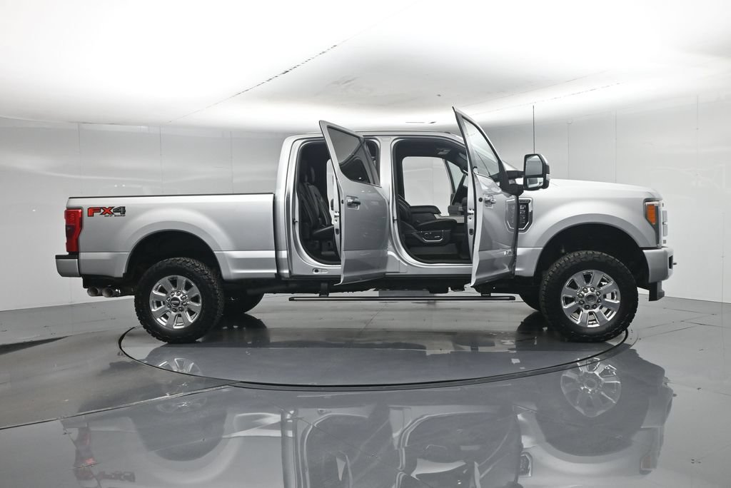 Used 2017 Ford F250 Platinum w/ Platinum Ultimate Package AWD/4WD image 38