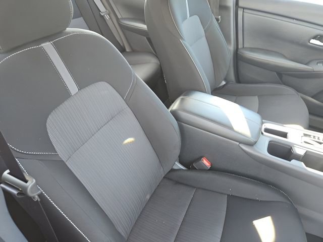 Used 2025 Nissan Sentra SV image 34