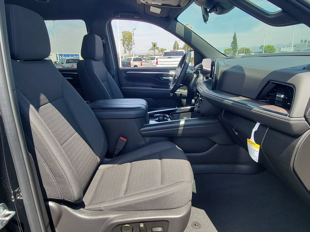 Used 2026 Chevrolet Tahoe LS RWD image 27
