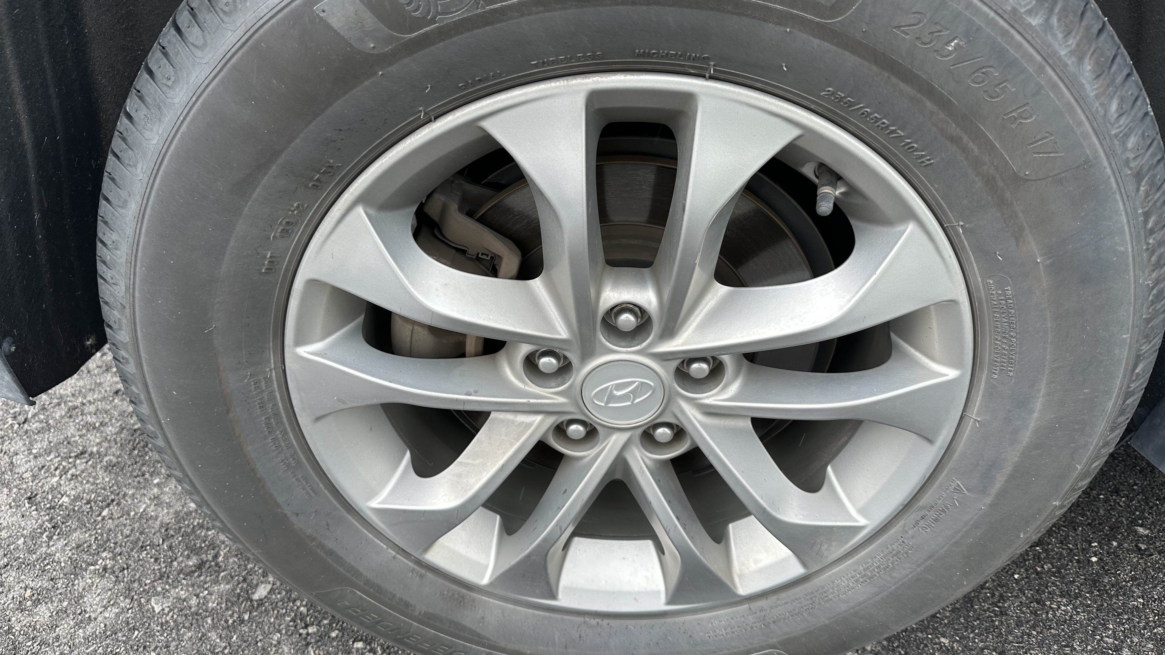 Used 2020 Hyundai Santa Fe SEL FWD image 14
