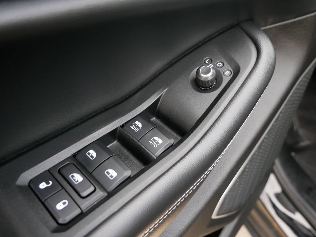 Used 2021 Jeep Grand Cherokee L Laredo AWD/4WD image 21