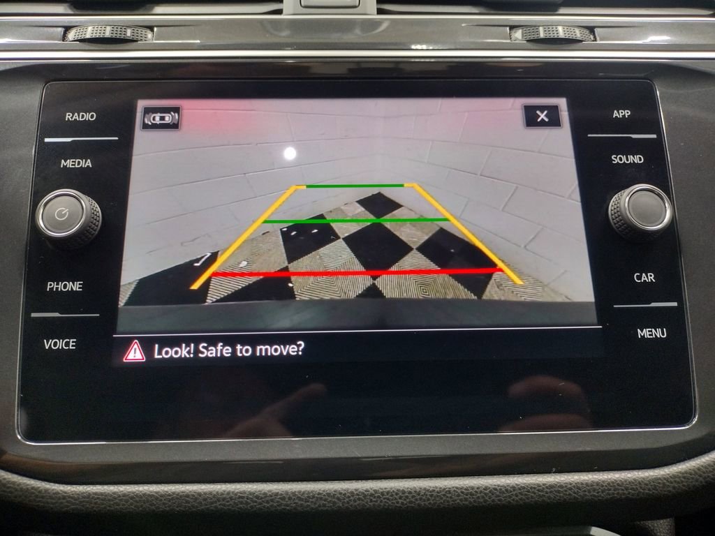 Certified 2024 Volkswagen Tiguan S image 10