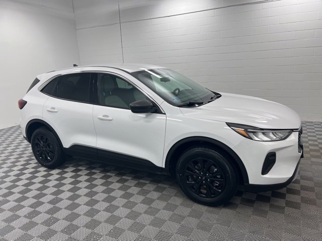 Used 2023 Ford Escape Active image 4