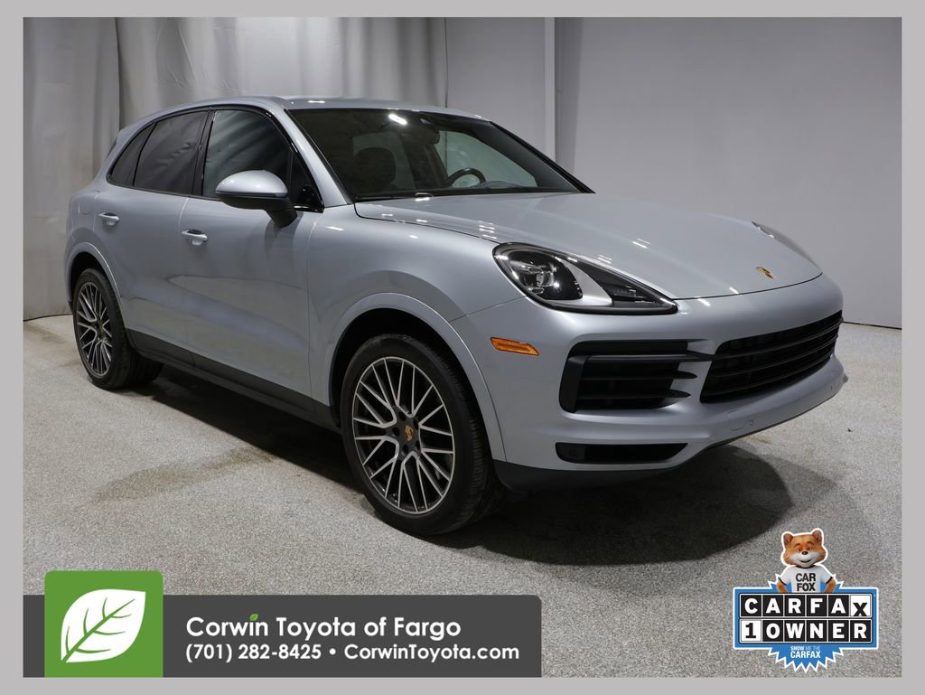 Used 2022 Porsche Cayenne Base image 1