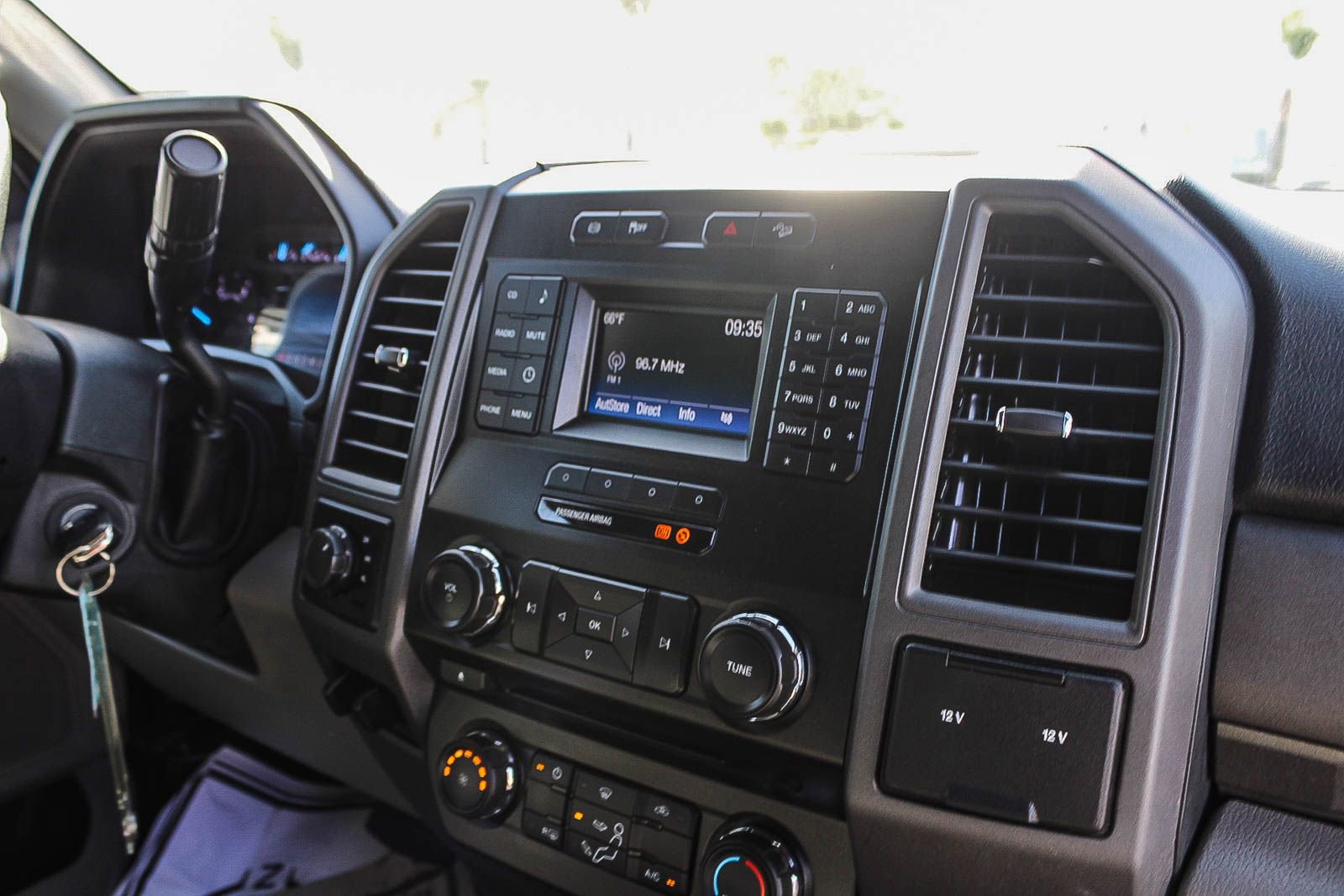 Used 2017 Ford F250 XL w/ Power Equipment Group image 10