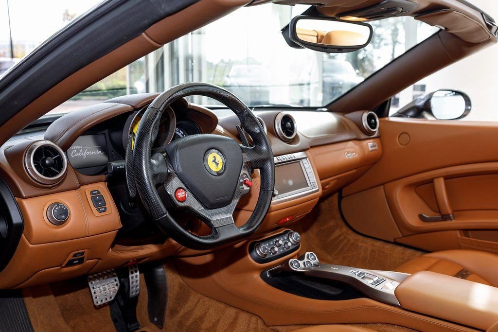 Used 2010 Ferrari California image 23