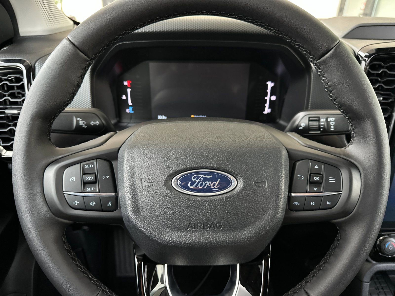 New 2025 Ford Ranger XLT w/ Equipment Group 301A High RWD image 23