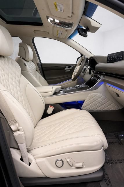 Used 2024 Genesis GV80 3.5T w/ Prestige Package AWD/4WD image 19