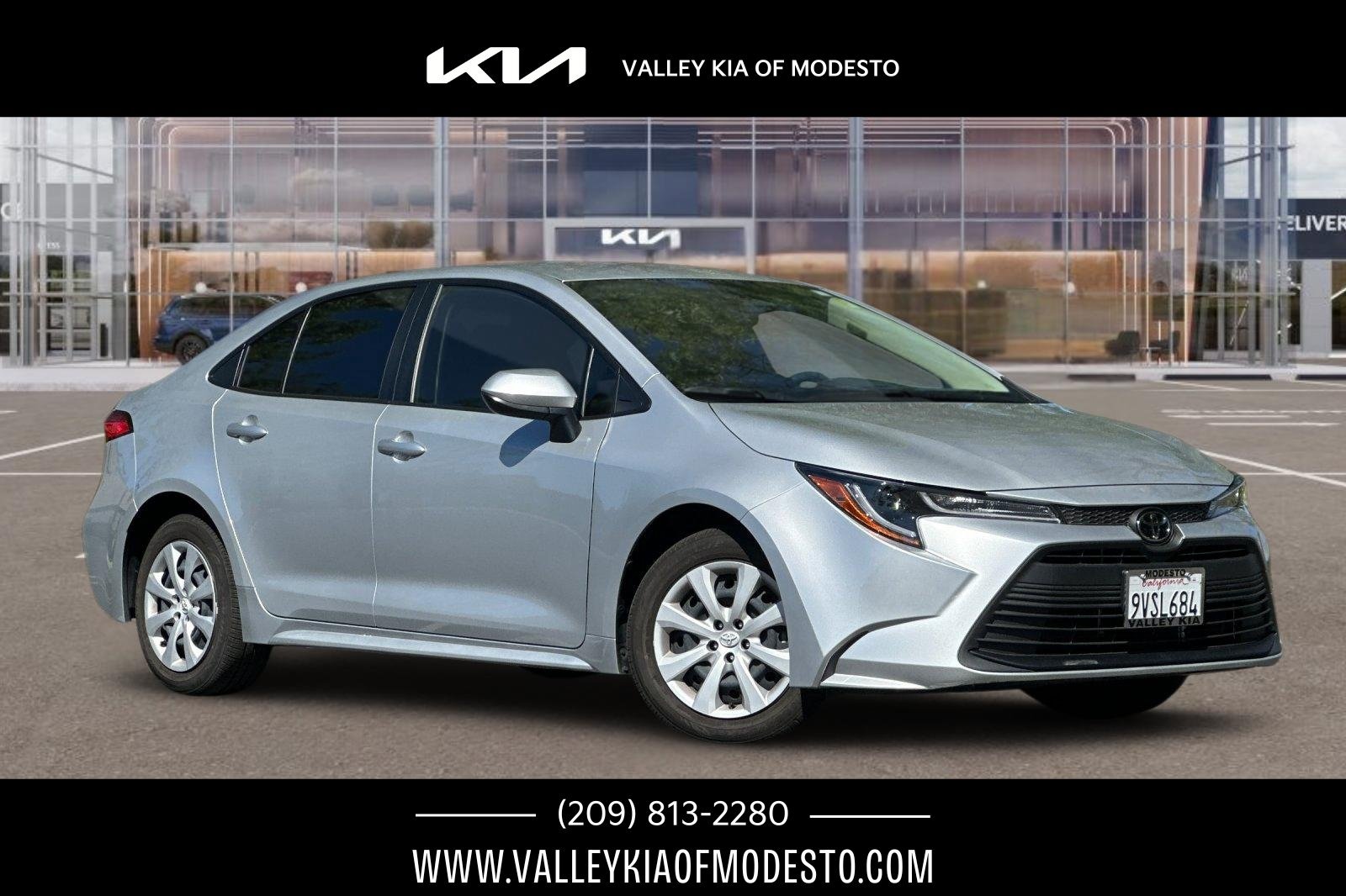 Used 2026 Toyota Corolla LE FWD image 1