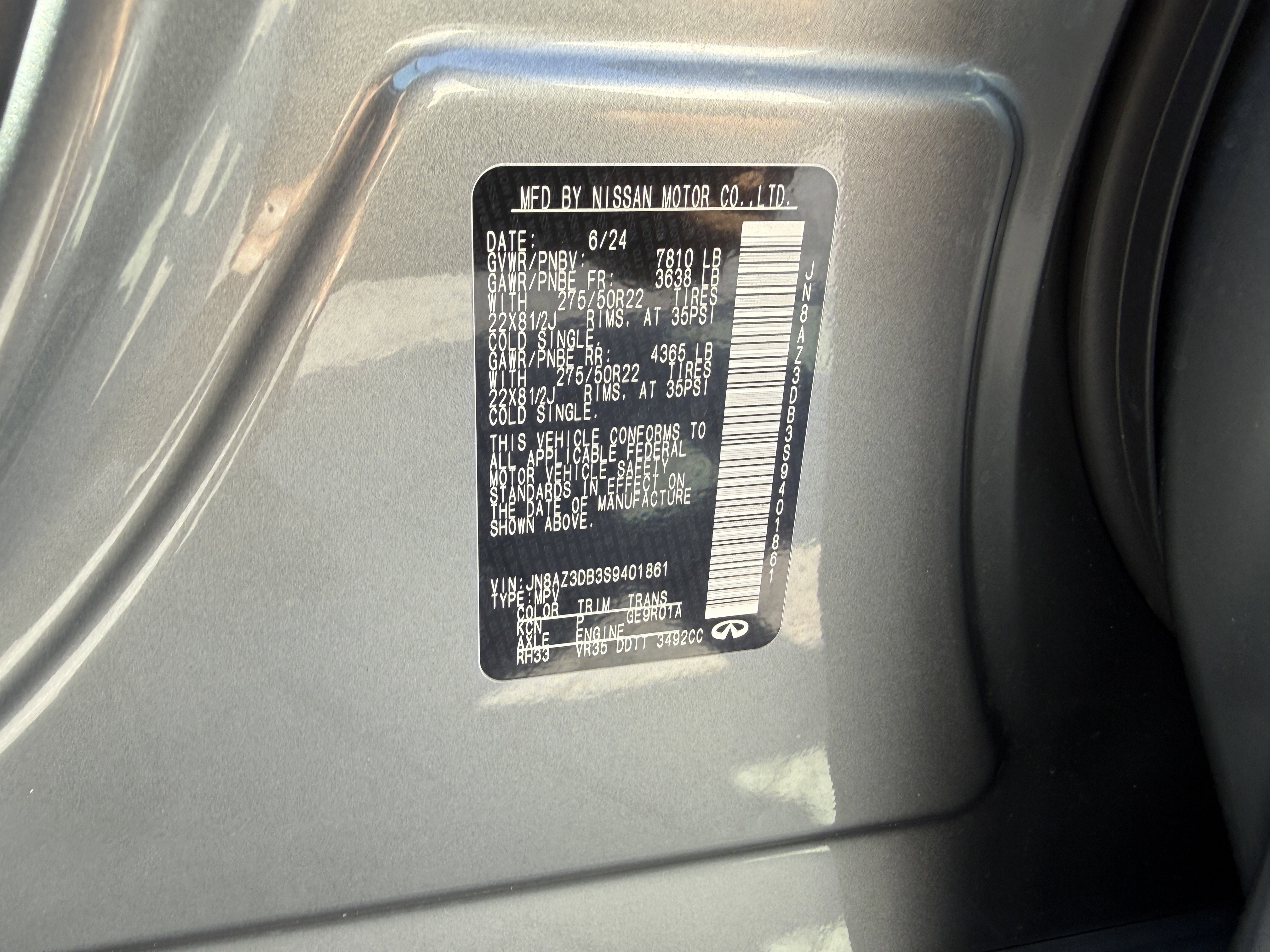 Certified 2025 INFINITI QX80 Sensory image 27