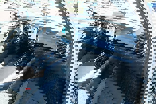 New 2026 Volkswagen Atlas Cross Sport SE image 39