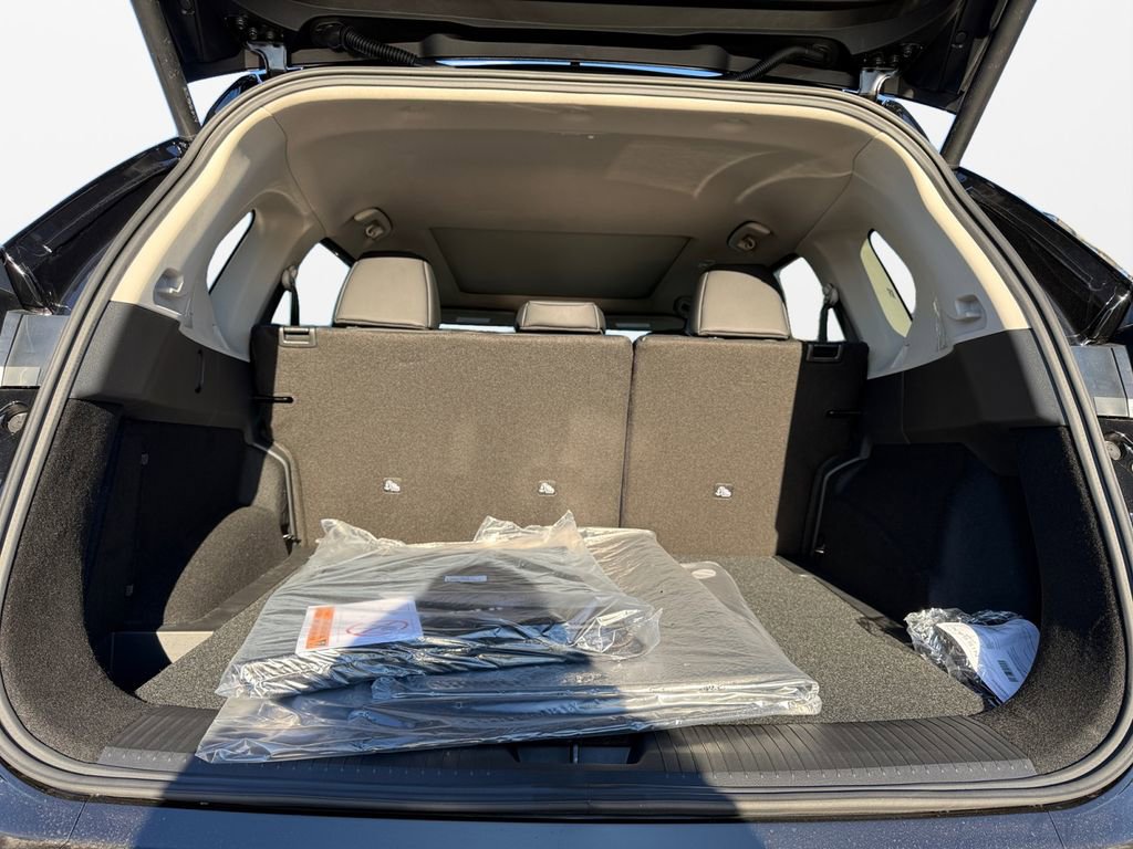 New 2026 Nissan Rogue SV AWD/4WD image 18