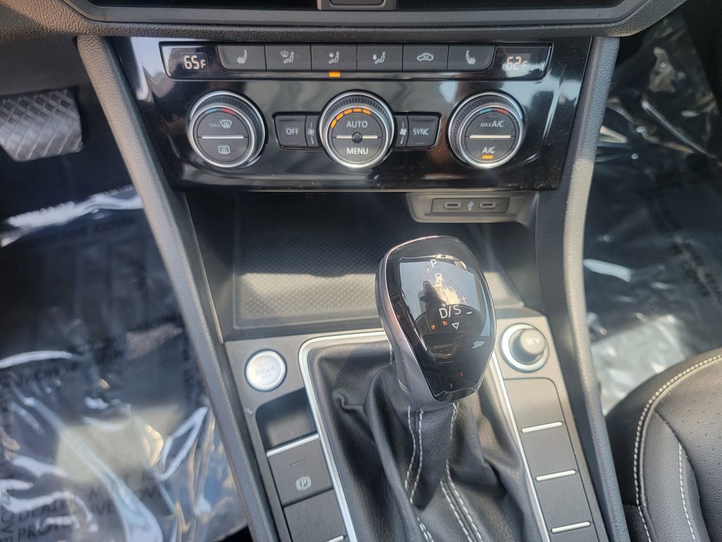 Used 2022 Volkswagen Jetta SE FWD image 21