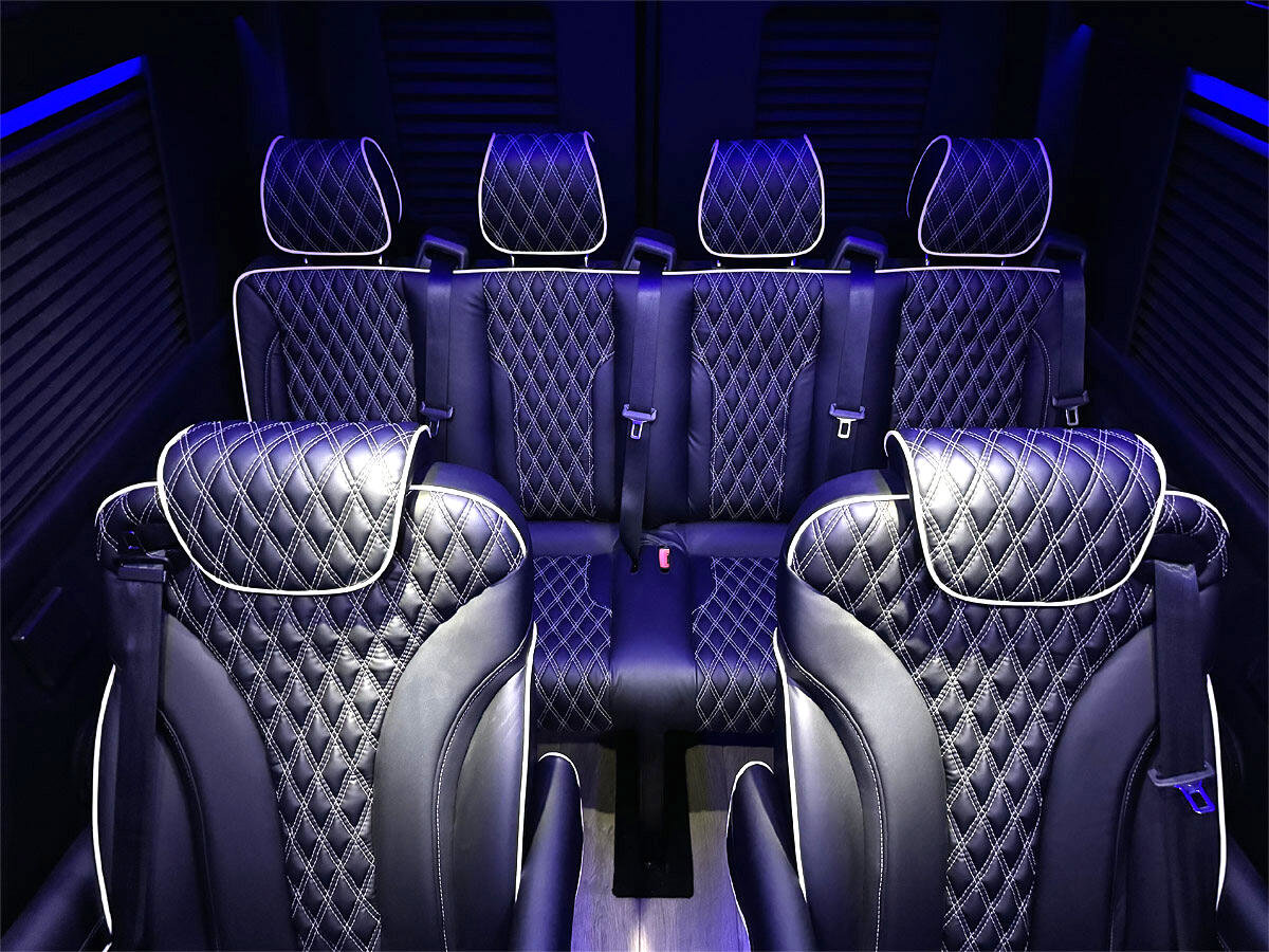 Used 2024 Mercedes-Benz Sprinter 2500 image 4