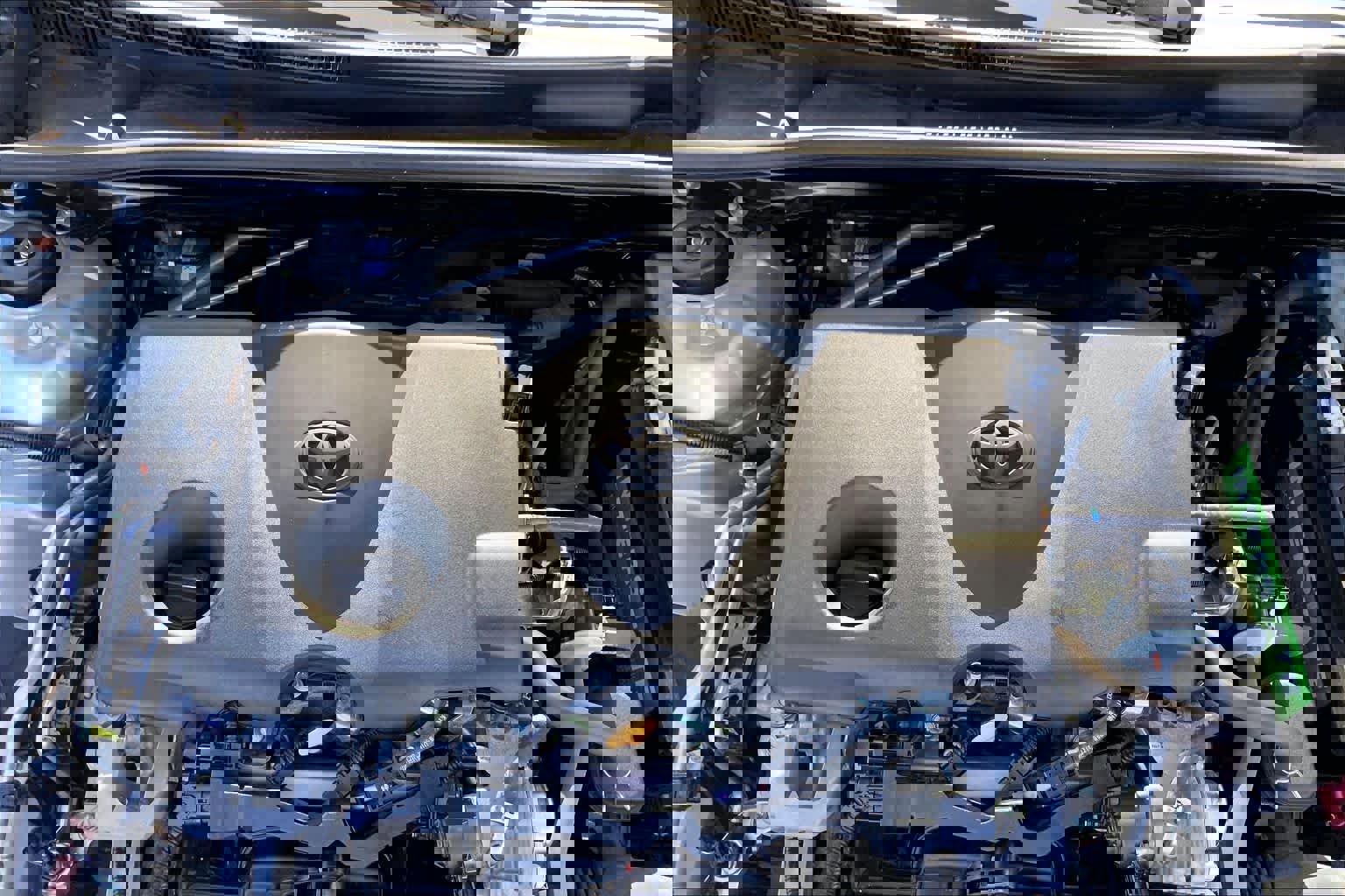 Used 2024 Toyota Camry SE FWD image 31