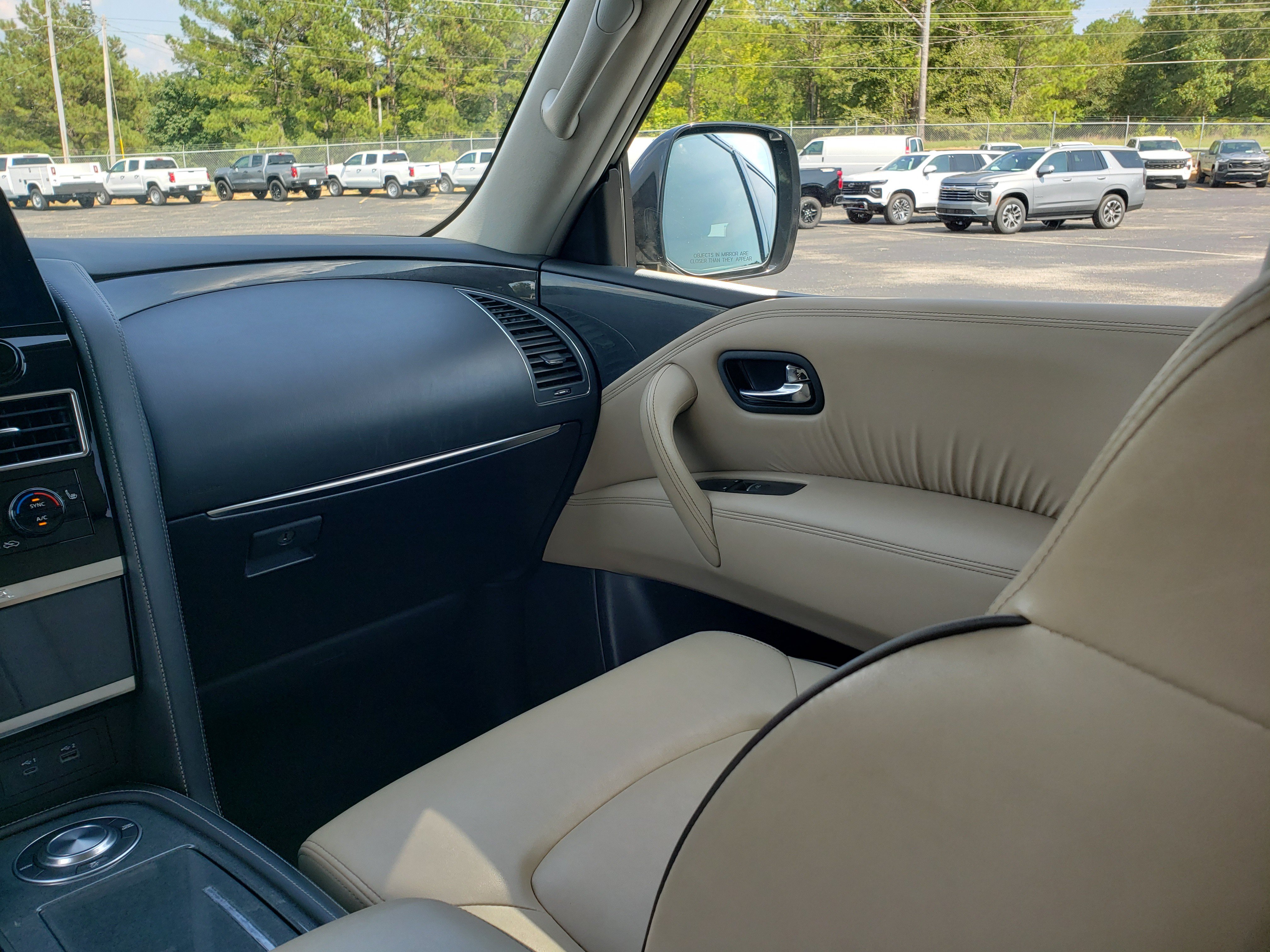 Used 2023 Nissan Armada SV w/ Cargo Package RWD image 36