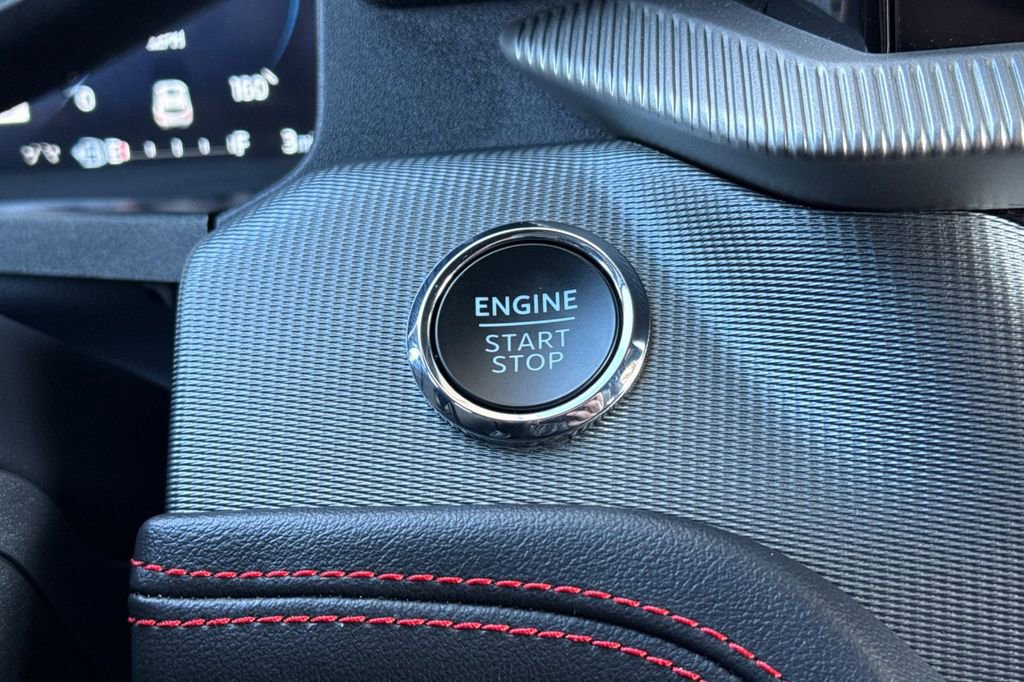 Used 2025 Ford Explorer ST-Line image 33