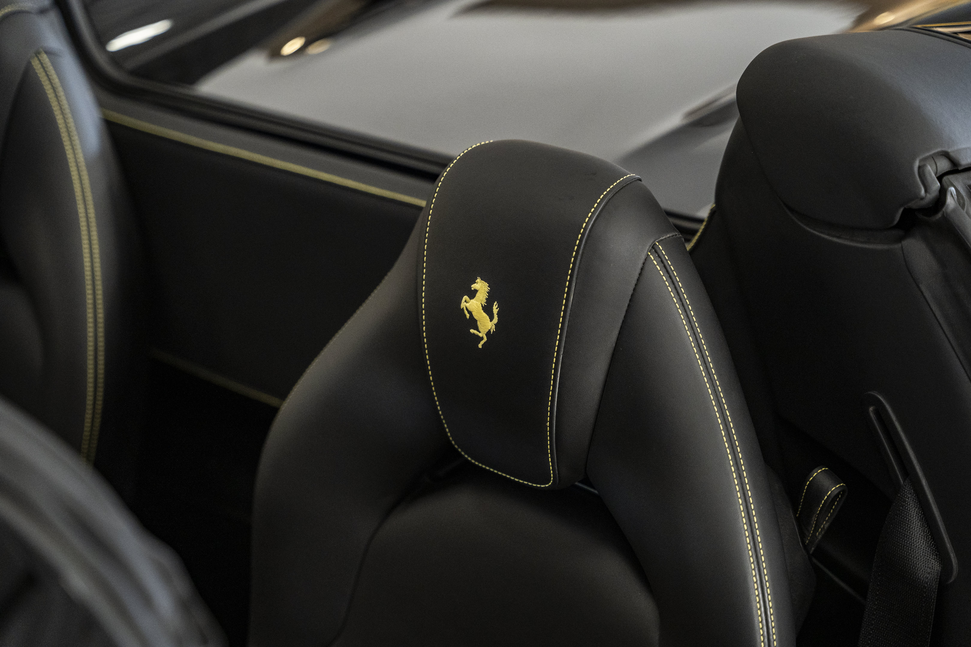 Used 2018 Ferrari 488 Spider RWD image 35