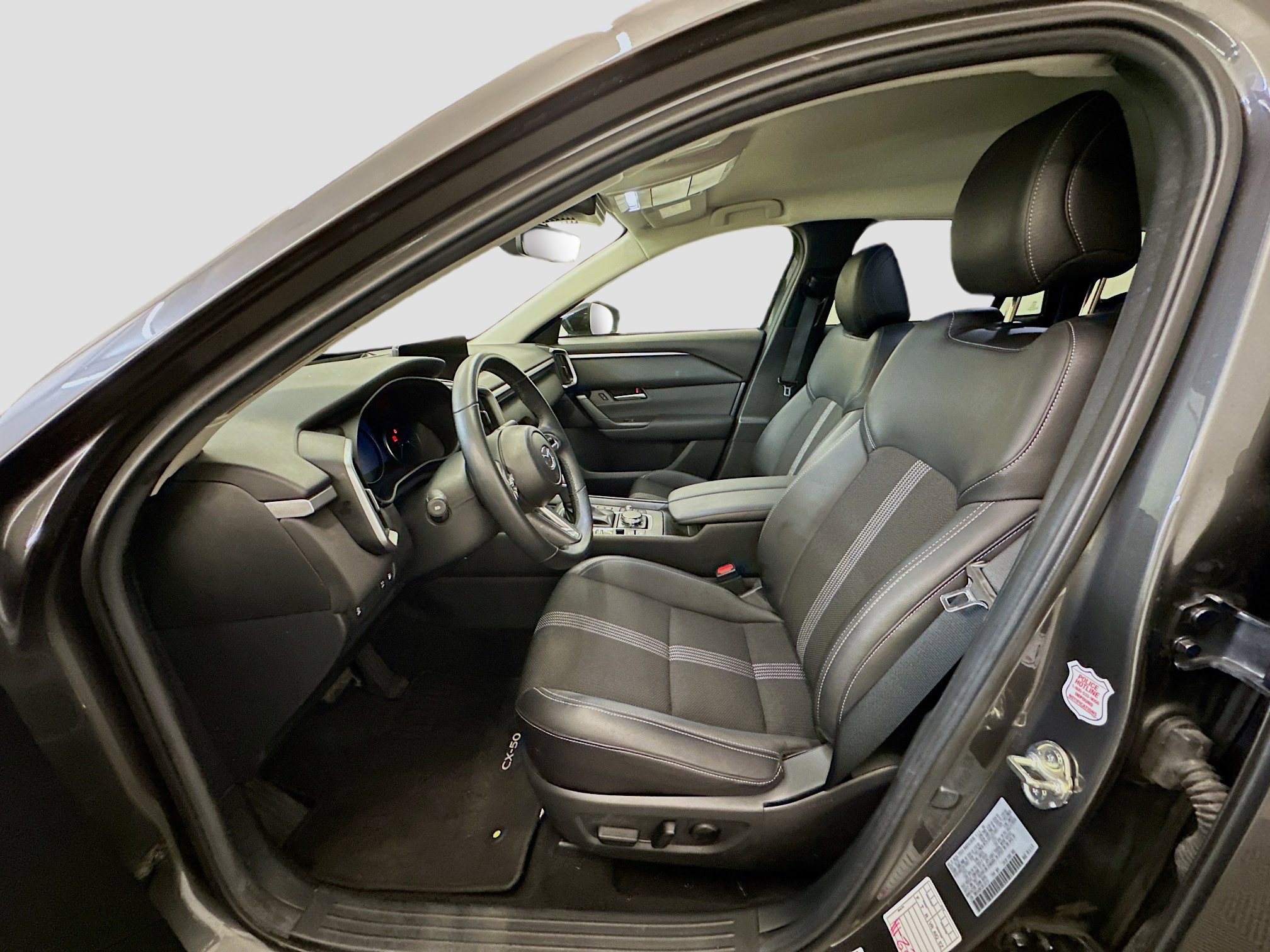 Used 2025 MAZDA CX-50 2.5 Hybrid w/ Preferred Pkg image 13