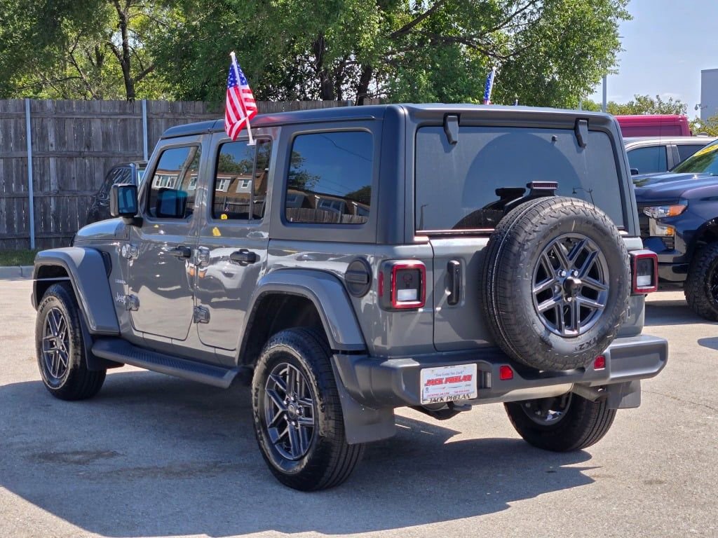 Certified 2022 Jeep Wrangler Unlimited Sahara image 13