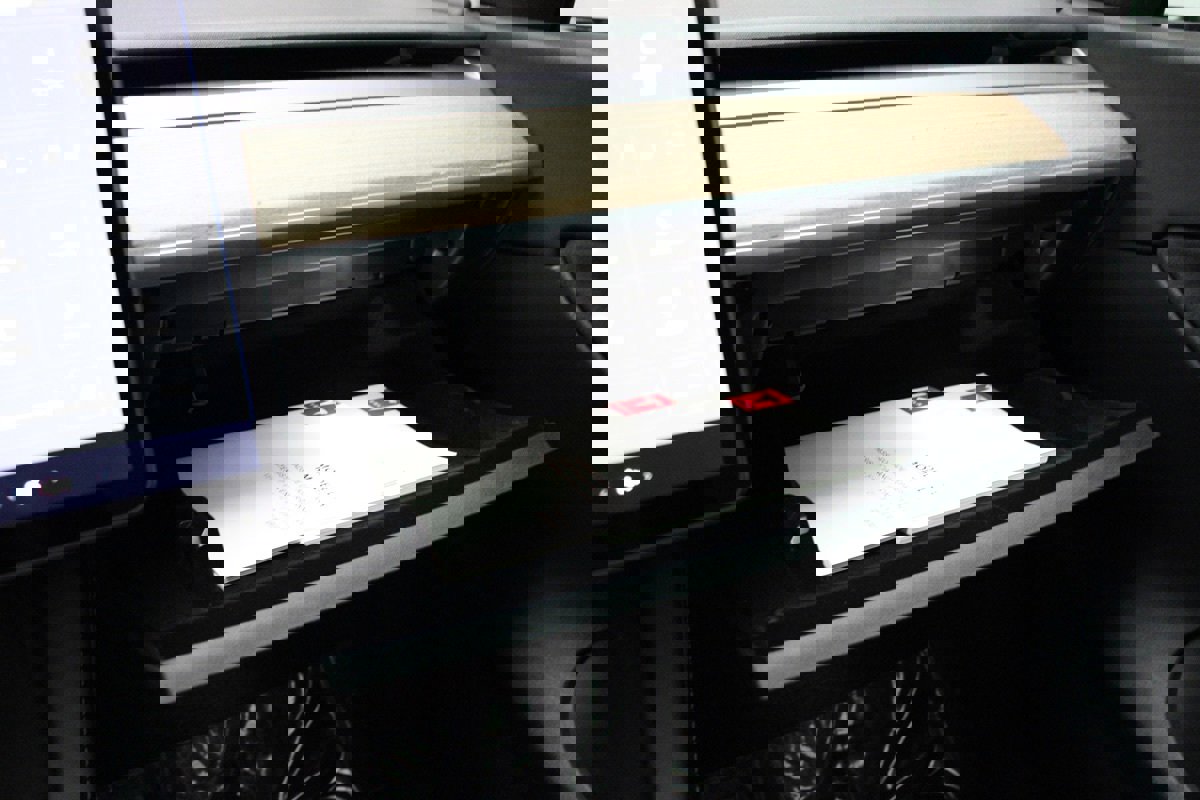 Used 2021 Tesla Model Y Long Range image 18