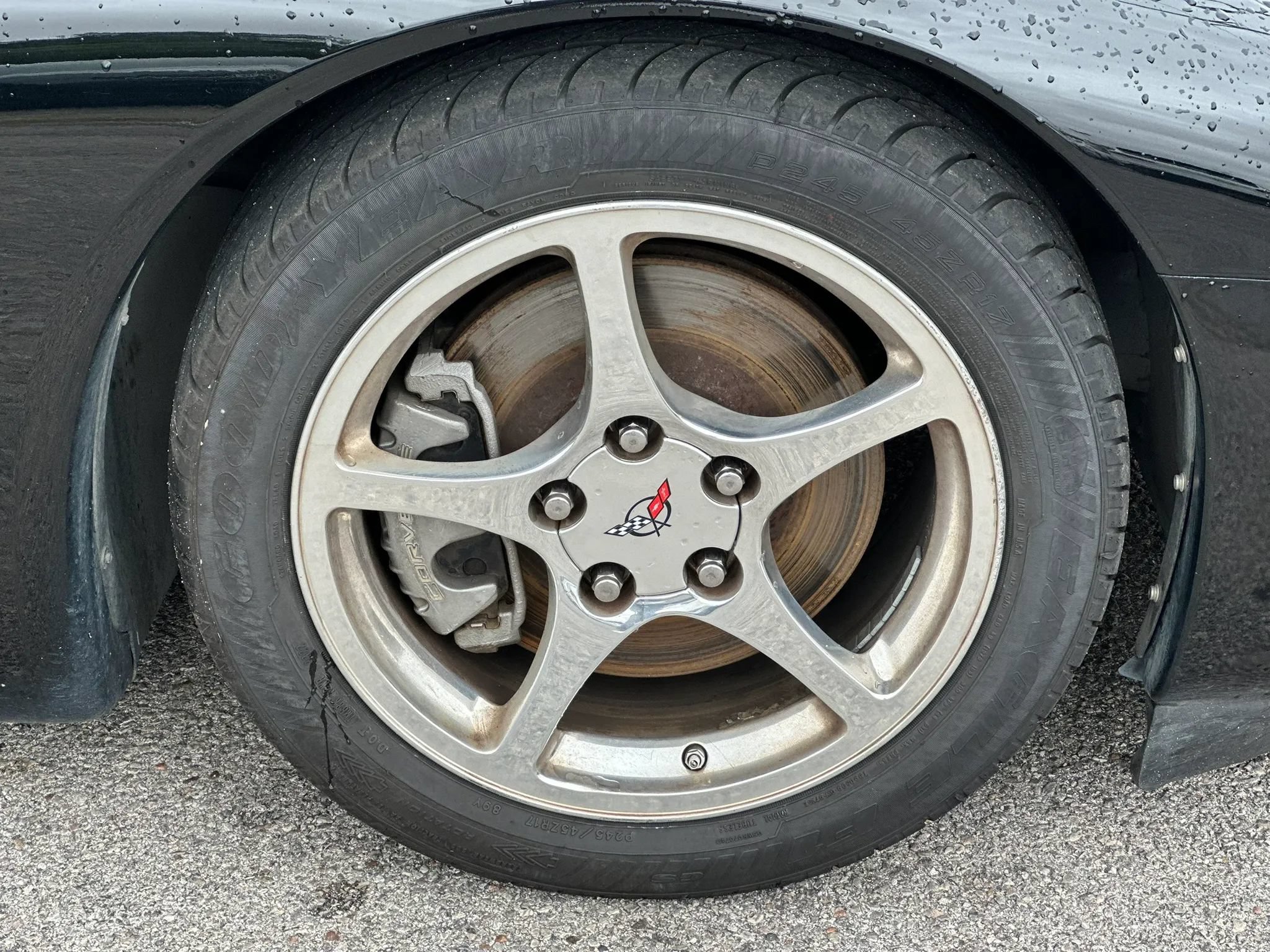 Used 2004 Chevrolet Corvette Coupe RWD image 18