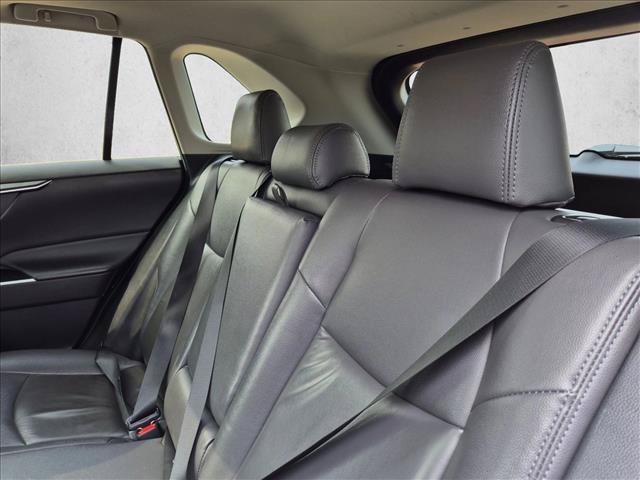 Used 2021 Toyota RAV4 XLE w/ Convenience Package FWD image 17