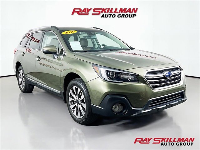 Used 2019 Subaru Outback 3.6R Touring image 1