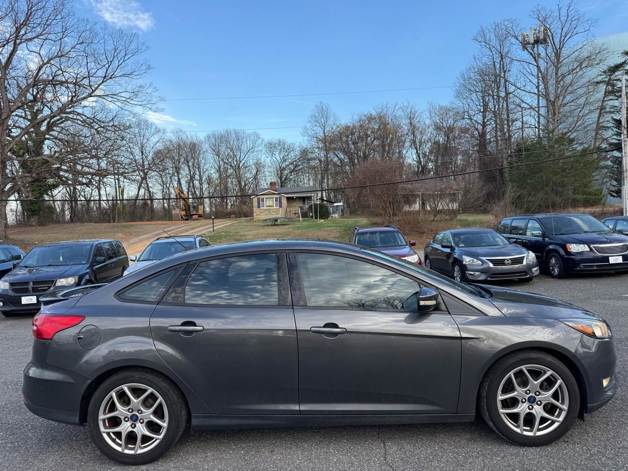 Used 2015 Ford Focus SE w/ Equipment Group 201A image 8