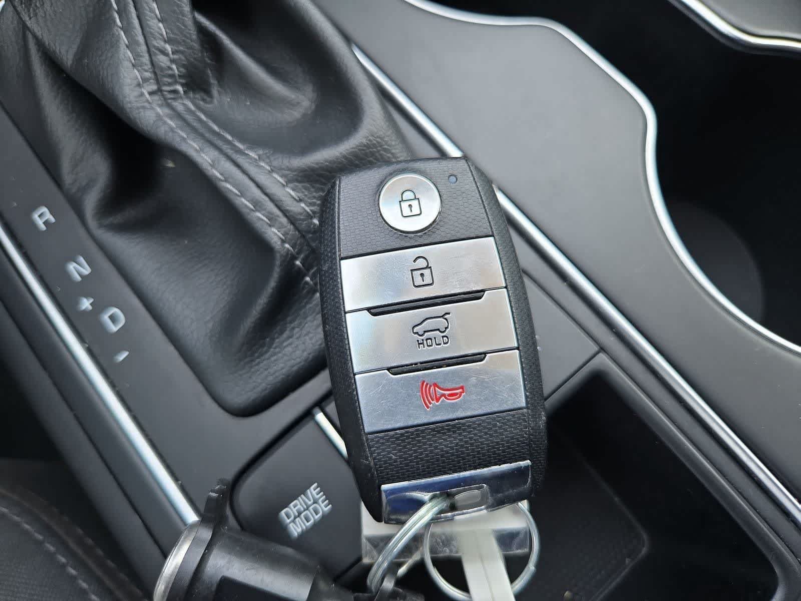 Used 2020 Kia Sorento S FWD image 31