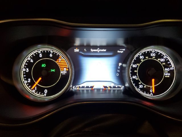 Used 2019 Jeep Cherokee Overland w/ Technology Group AWD/4WD image 16