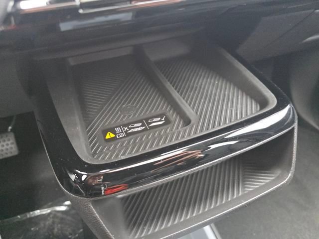 New 2027 Chevrolet Bolt RS w/ Technology Package FWD image 28