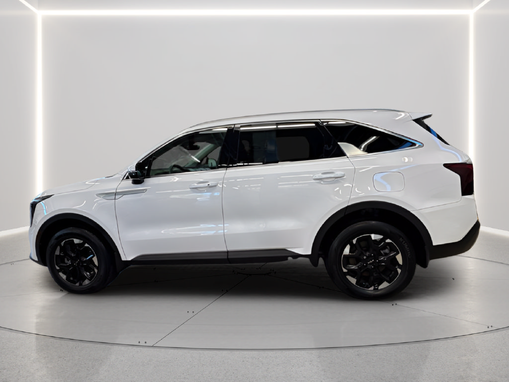 Certified 2025 Kia Sorento S AWD/4WD image 4