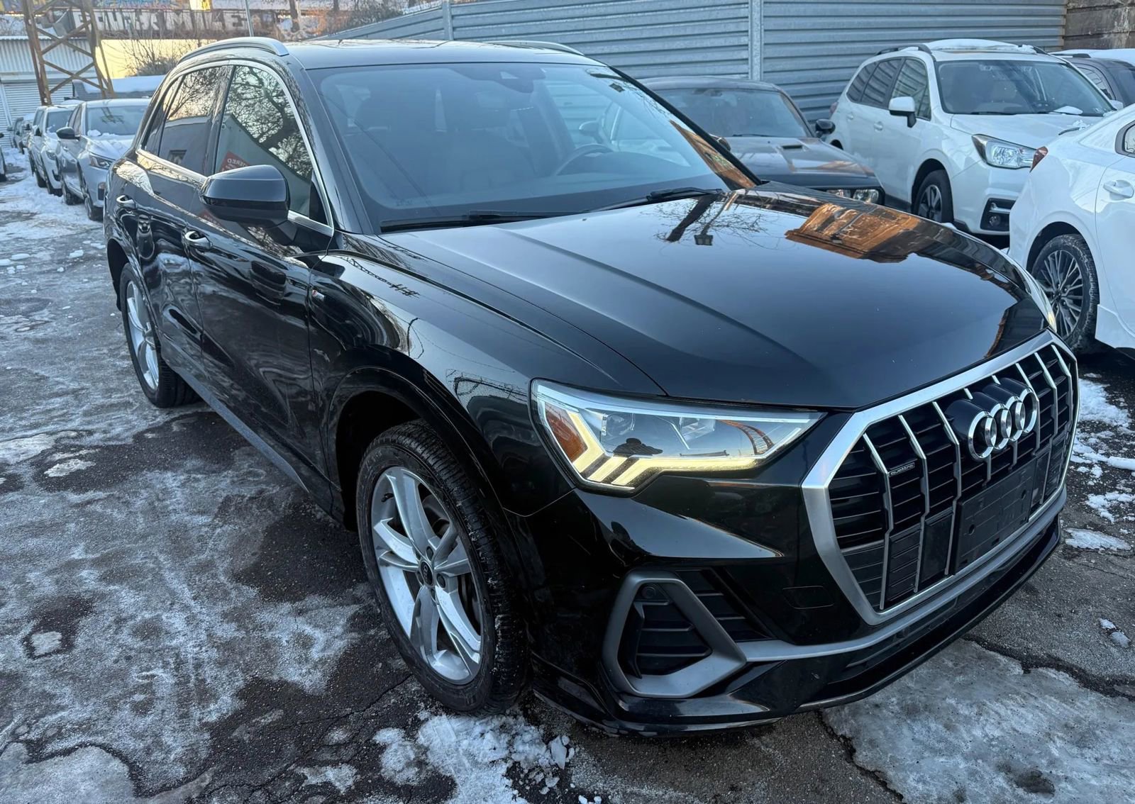 Used 2022 Audi Q3 2.0T Premium Plus w/ Premium Plus Package image 3