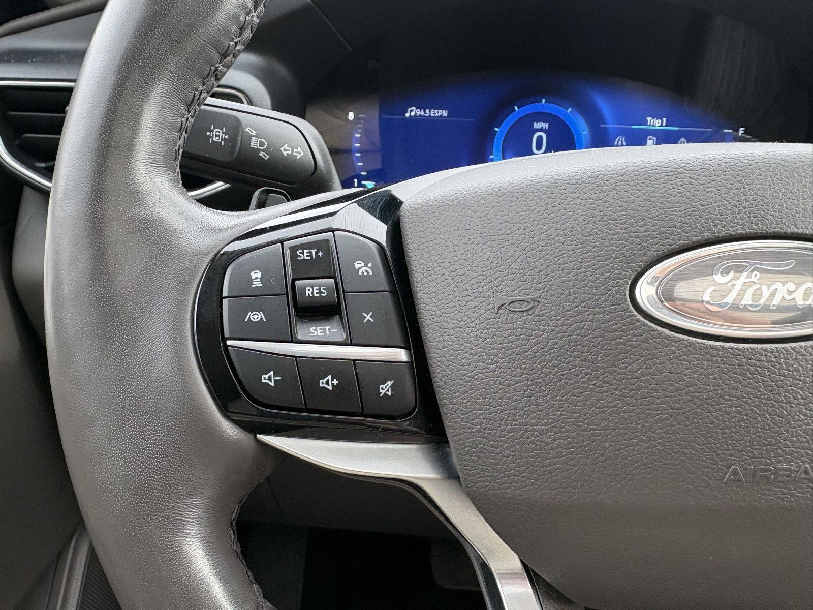 Used 2021 Ford Explorer Platinum image 10