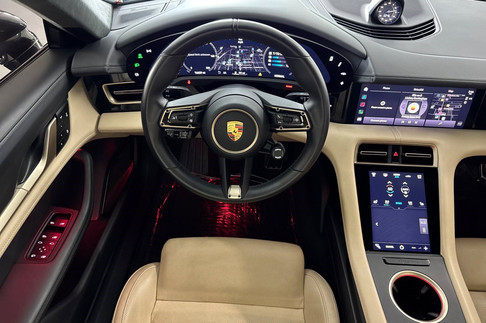 Used 2022 Porsche Taycan Turbo S AWD/4WD image 29