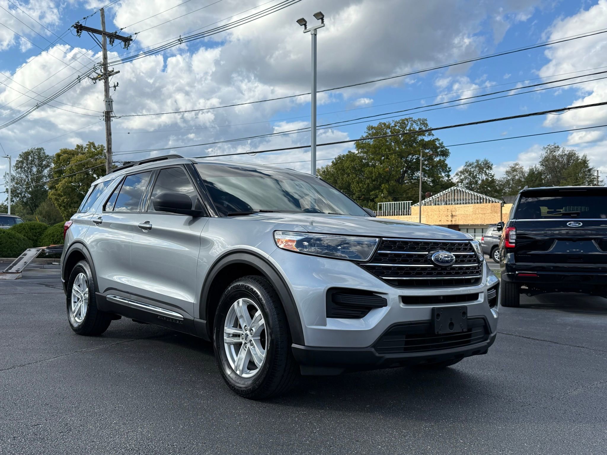 Used 2020 Ford Explorer XLT image 6